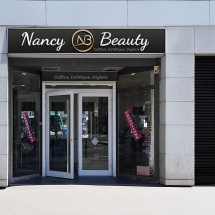 Nancy-2-enseigne-marquages-salon-coiffure-esthétique